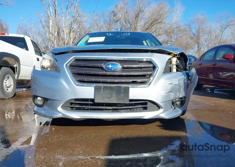 2017 Subaru Legacy 2.5I Sport z USA, uszkodzony, nr VIN 4S3BNAS66H3043897